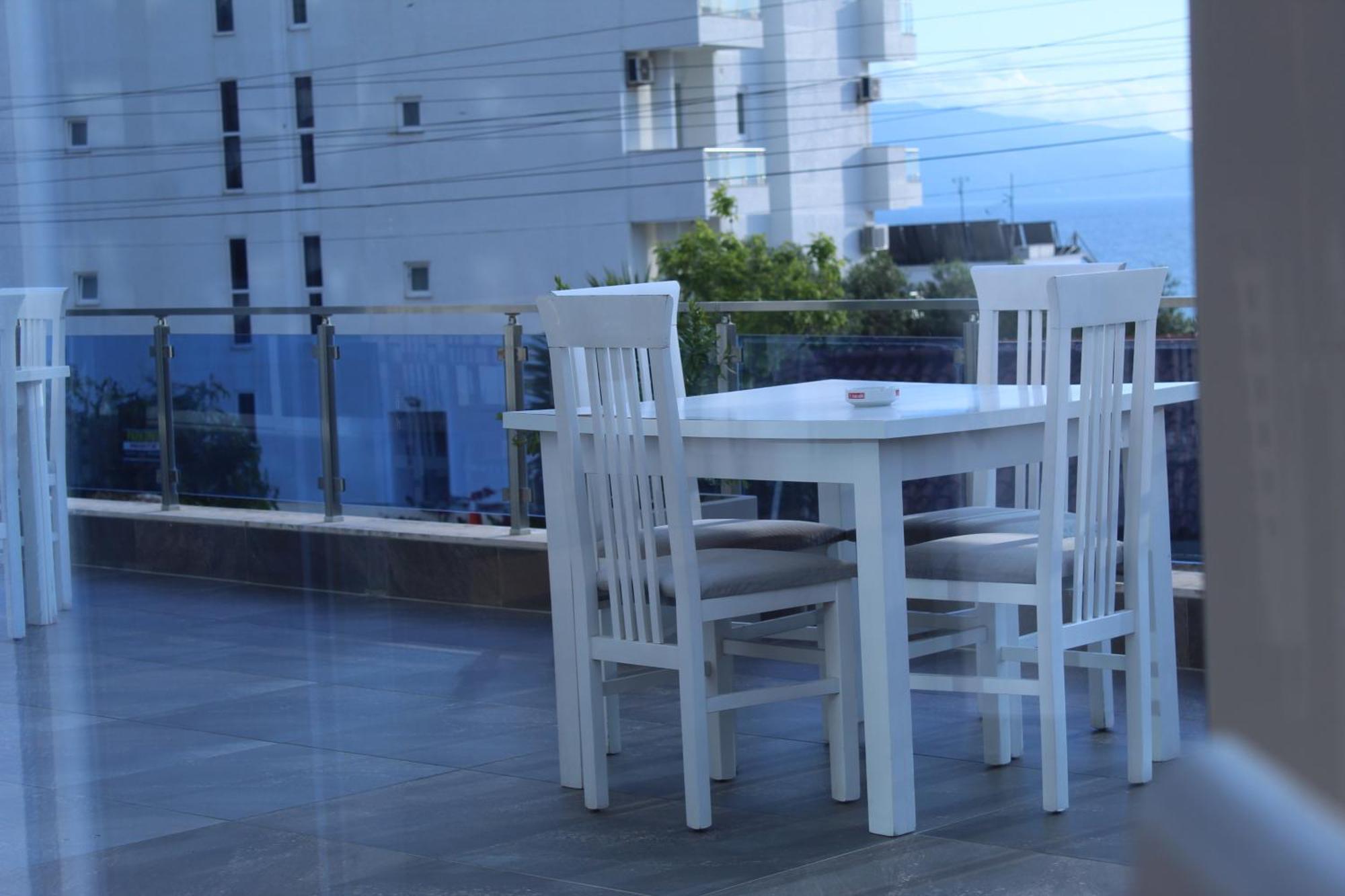 Hotel Agel Sarandë Exteriör bild